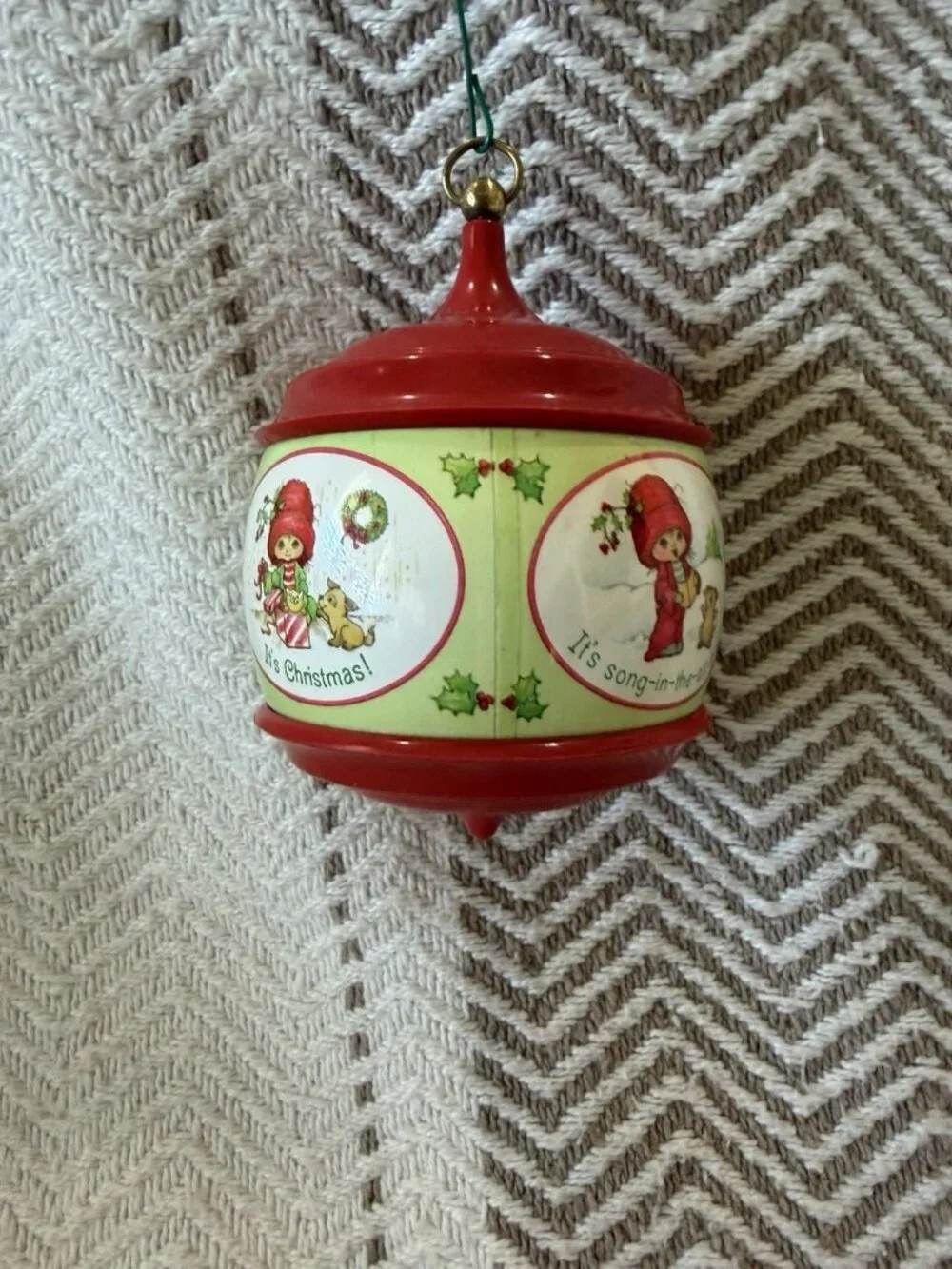 1983 Hallmark Muffin Friendship Musical Ornament Wind Up QMB9047 Works Box